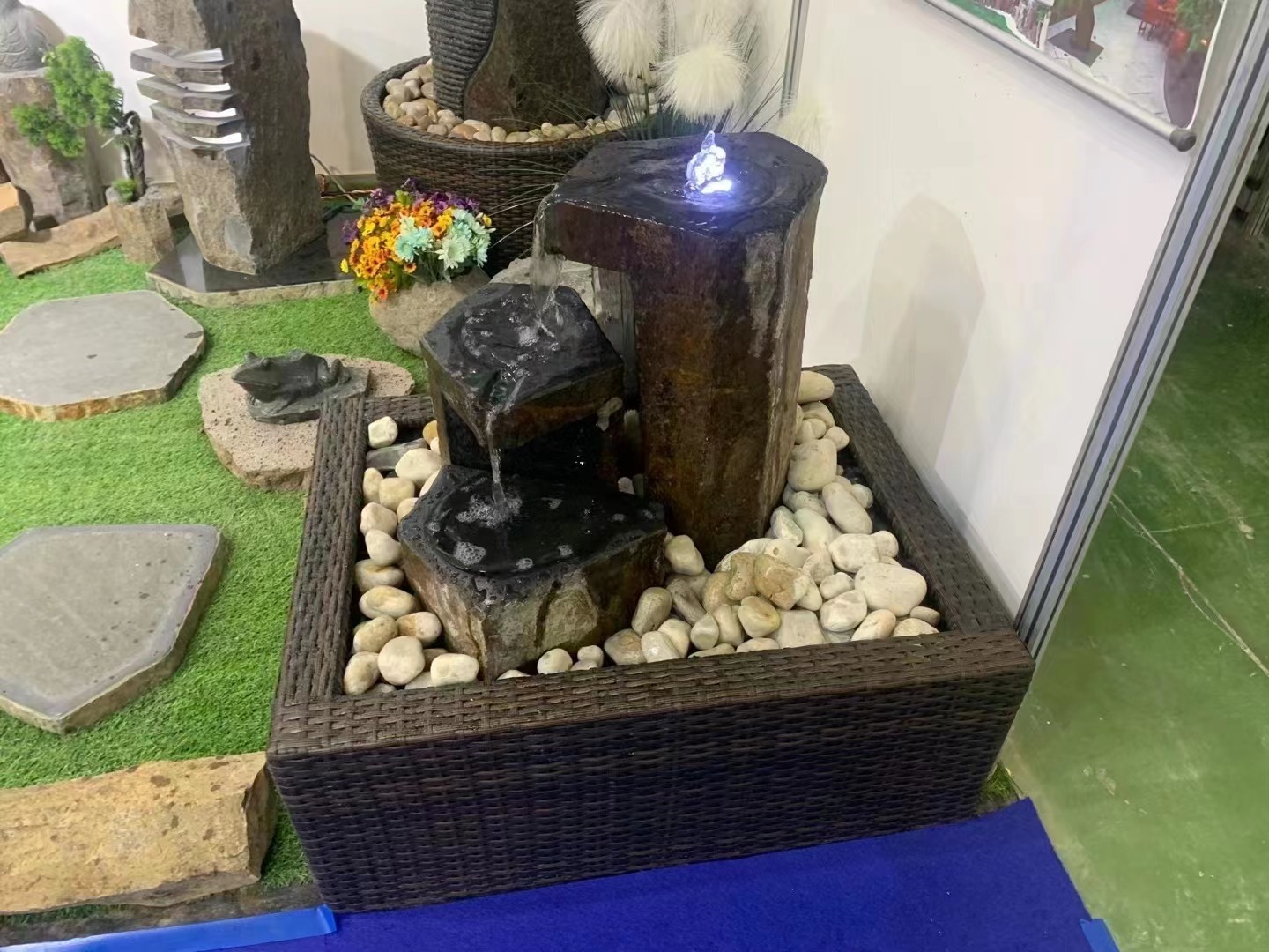 BASALT COLUMN