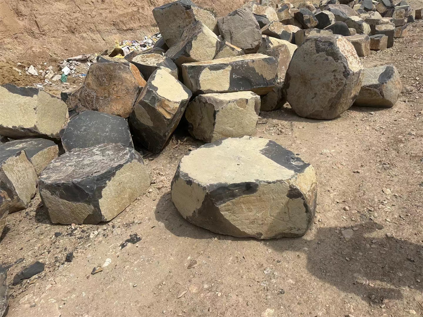 BASALT COLUMN