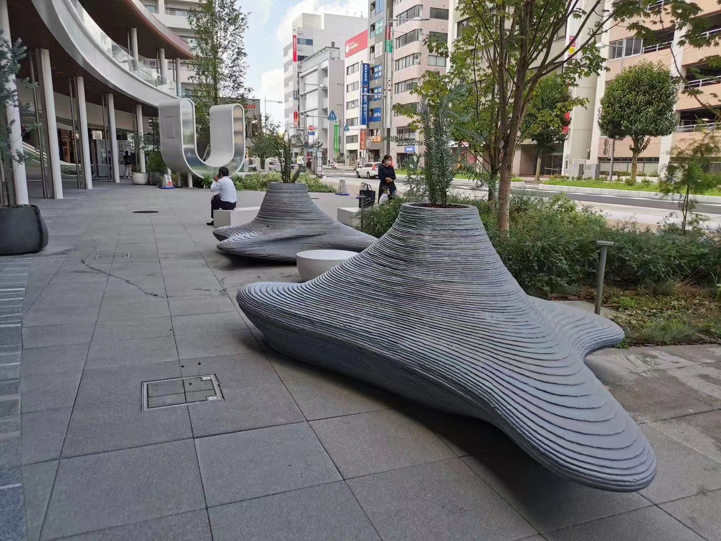 3D Printing Mount Fuji Shaped Flowerpot To Japan