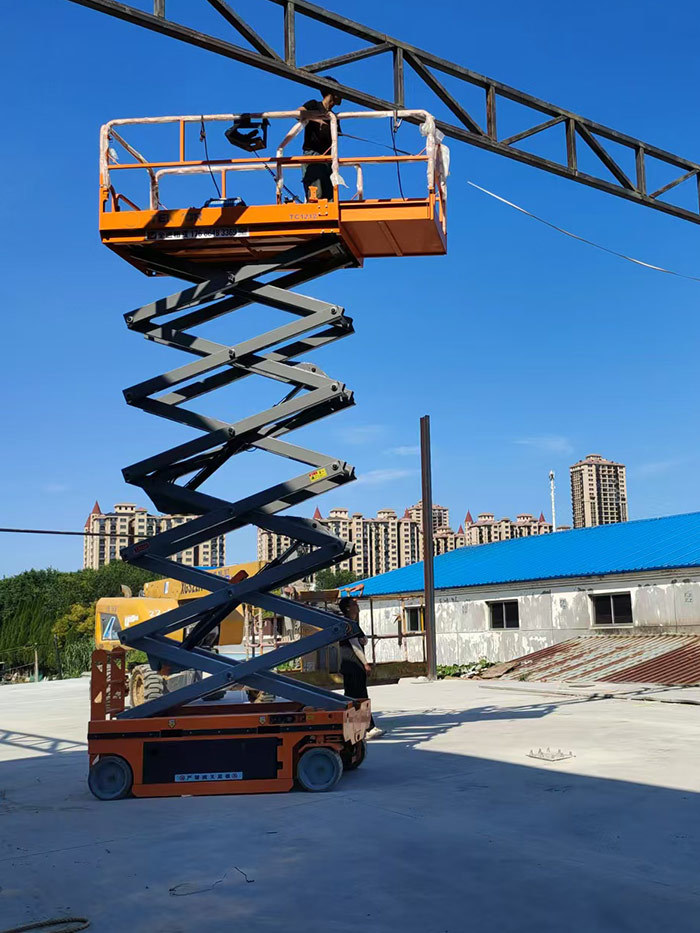 剪叉式高空作业平台 剪叉式高空作业平台