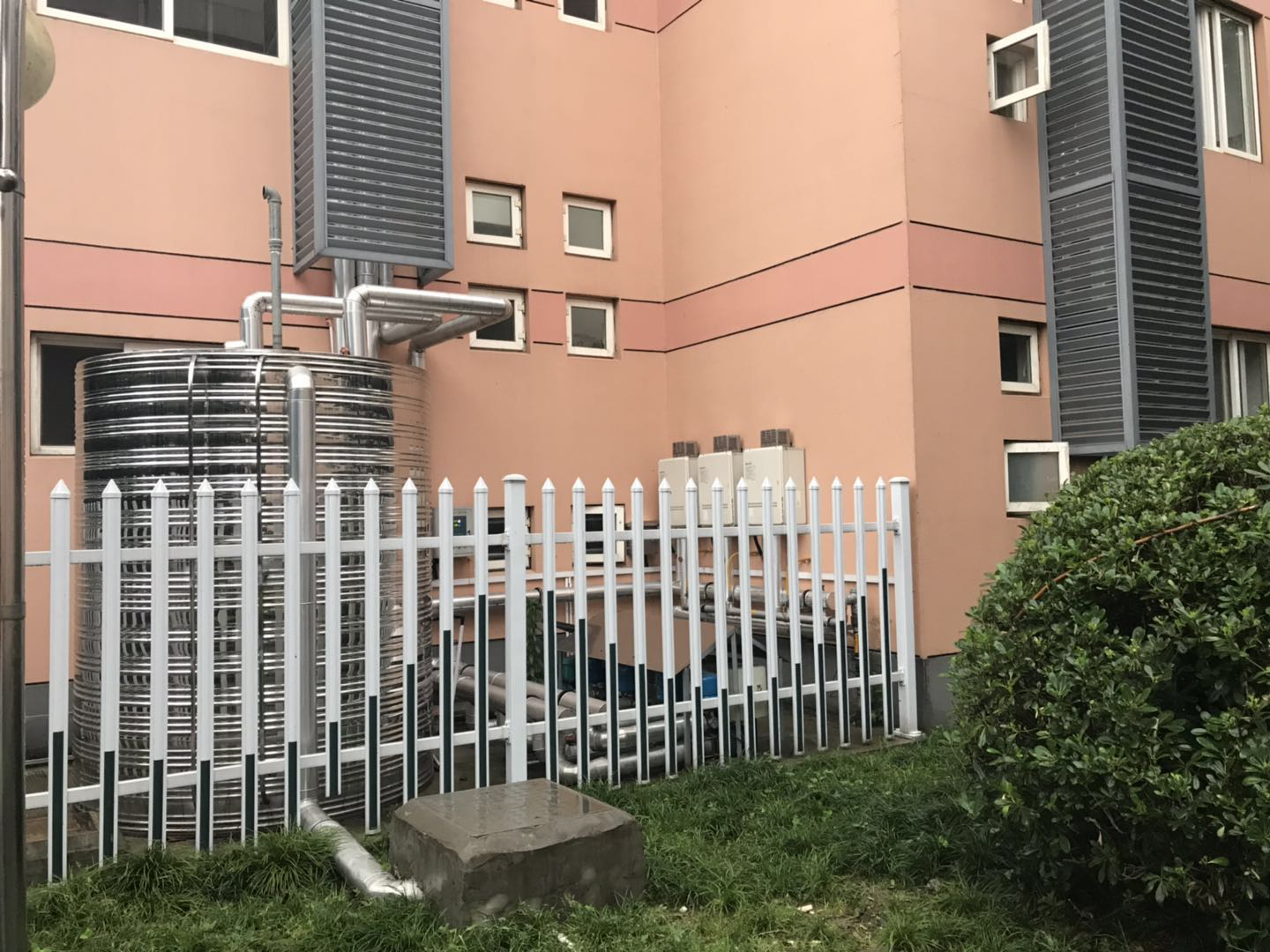 Industrial factory hot water solutions, factory dormitory hot water systems and cases