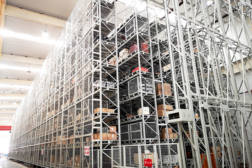 Three-dimensional warehouse high shelf