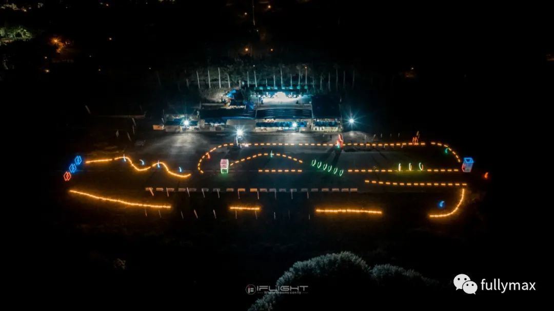 Zhong Liguang wins the Carnival Double Championship