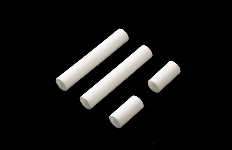 Porcelain tube