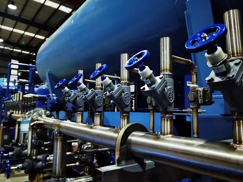There are five main reasons why the cold storage compressor exhaust is overheated