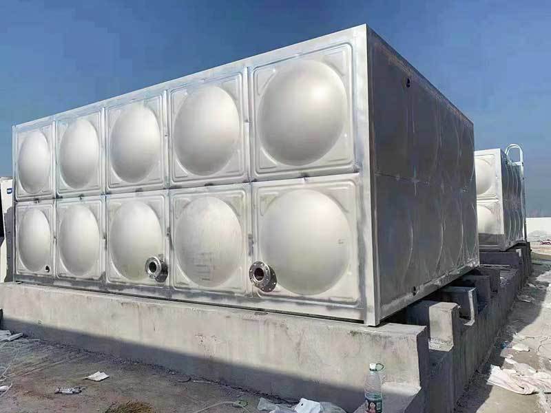 焊接保温水箱