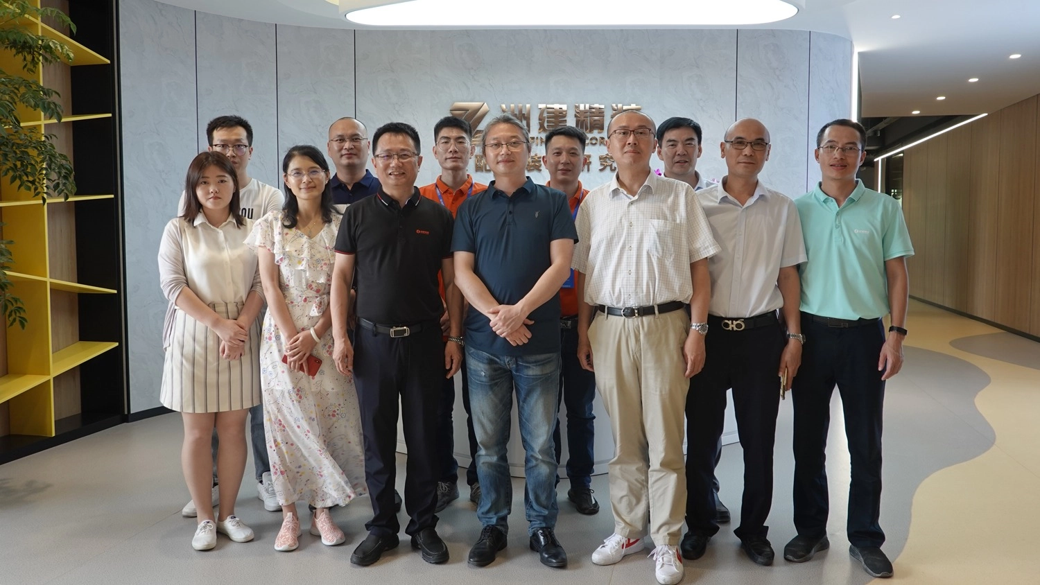 熱烈歡迎五建南安分公司及華東設(shè)計(jì)院領(lǐng)導(dǎo)一行蒞臨考察指導(dǎo)