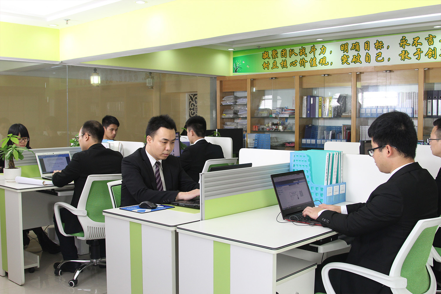 销售于一体的综合型酒店用品生产厂家 销售于一体的综合型酒店用品生产厂家