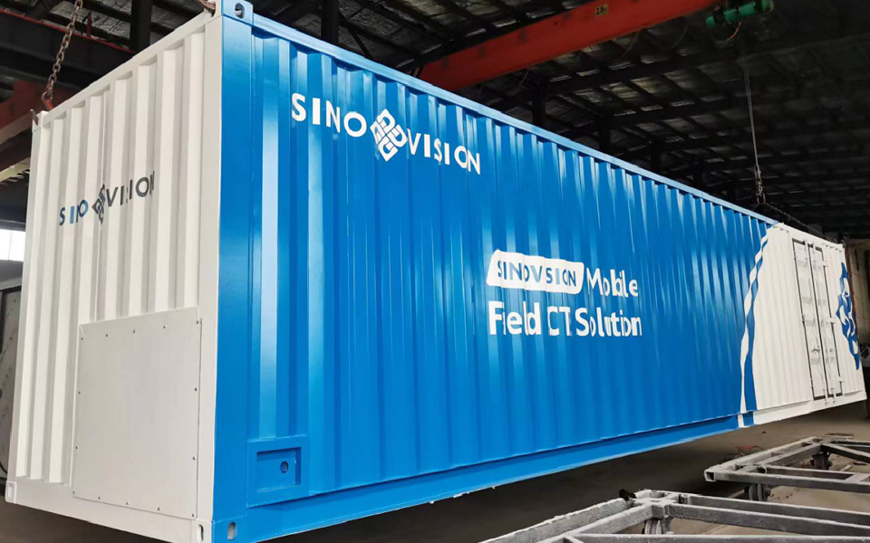 Equipment container