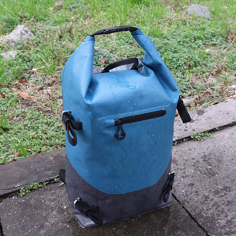 How can I tell if a waterproof bag is quality?