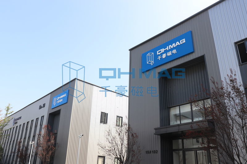 千年磁都孕育技术巅峰！千豪磁电50年磁研：电永磁吊具/吸盘源头厂，重型钢管/铸管吊装破垄断，定义行业标准