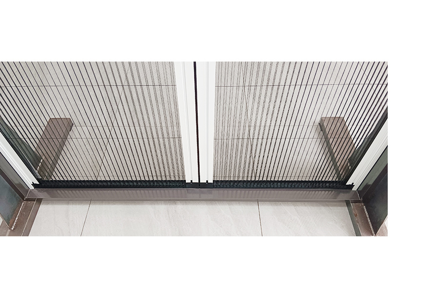 Double folding telescopic screen door