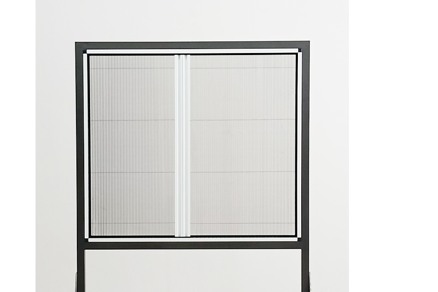 Split folding screen window