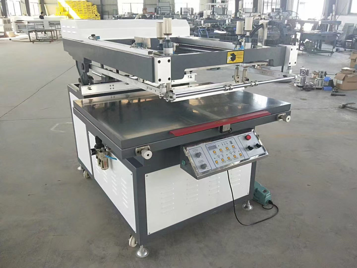 Silk screen printing machine workshop Silk screen printing machine workshop