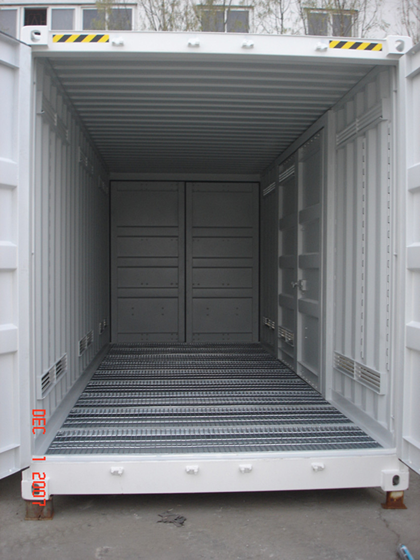 Dangerous goods container
