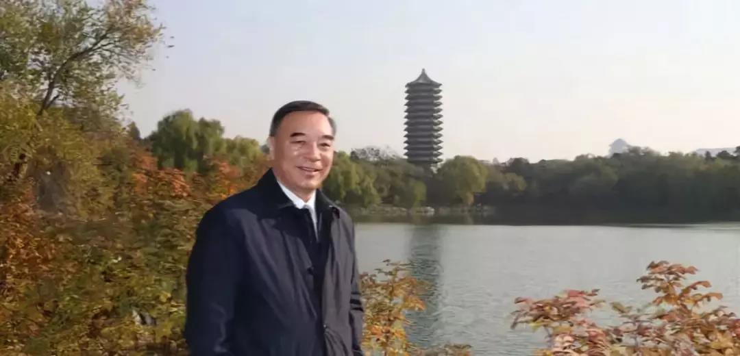 宋志平榮獲“改革開放40年40人——中國最具影響力十大創(chuàng)新人物”獎