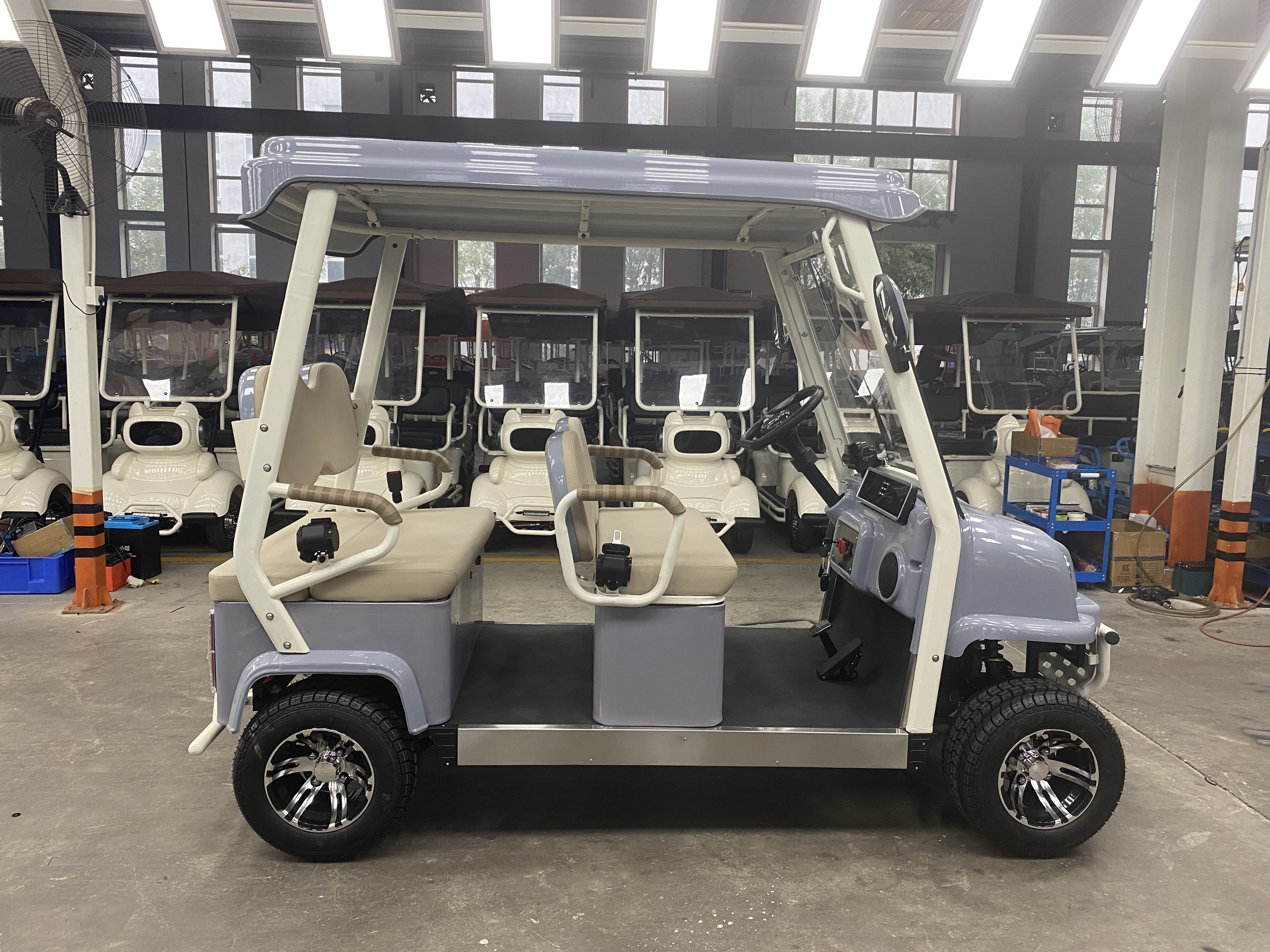 Golf and leisure four-wheel electric vehicles (selected 4-seater)