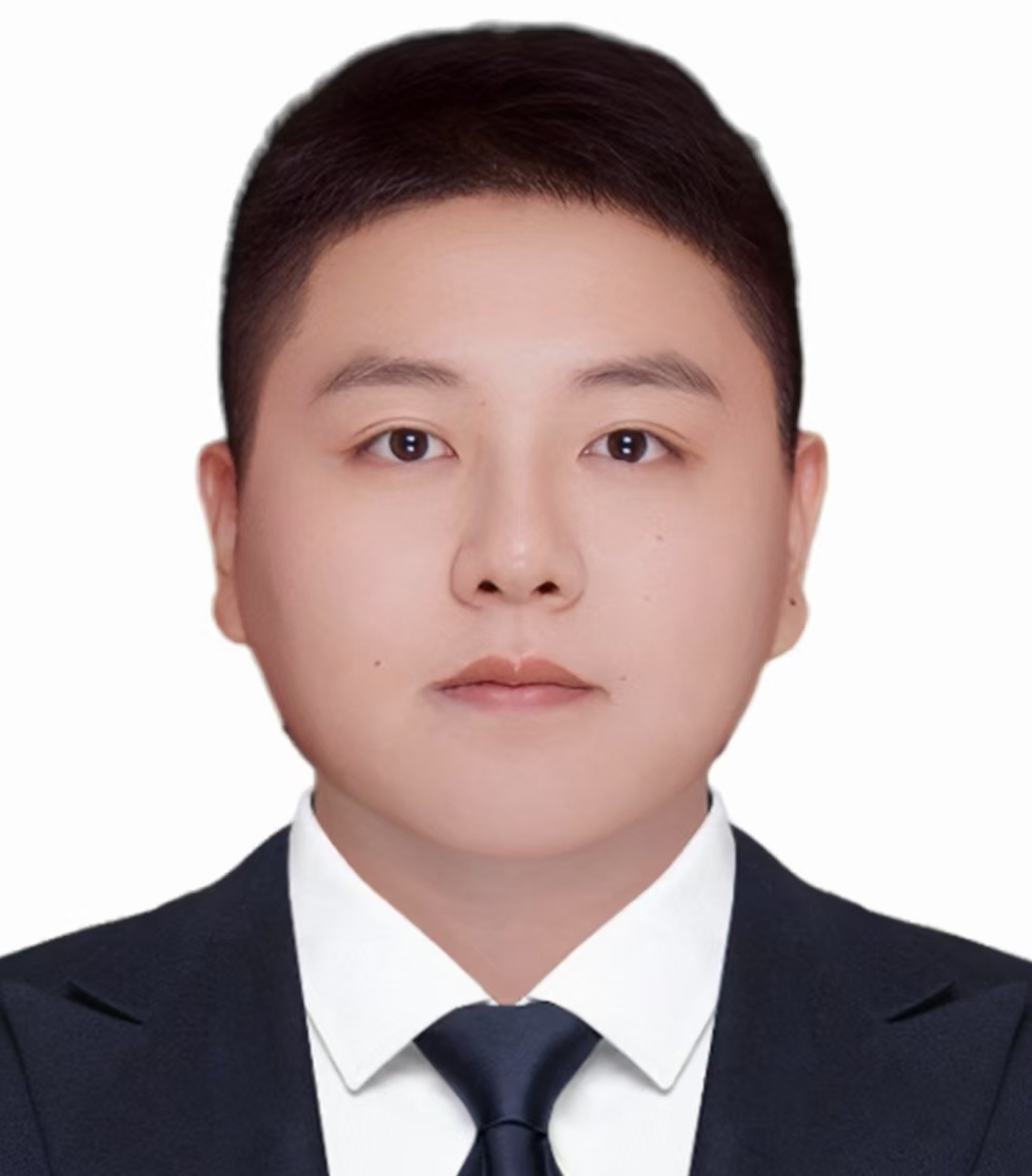 李卓远