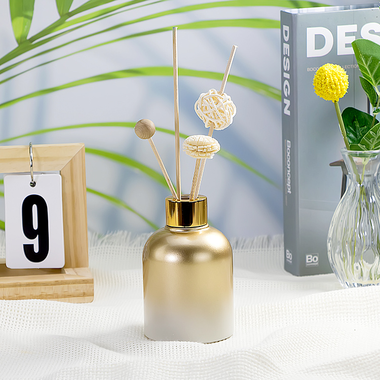 150ml screw neck round shoulder bell shape glass bottle JRE542