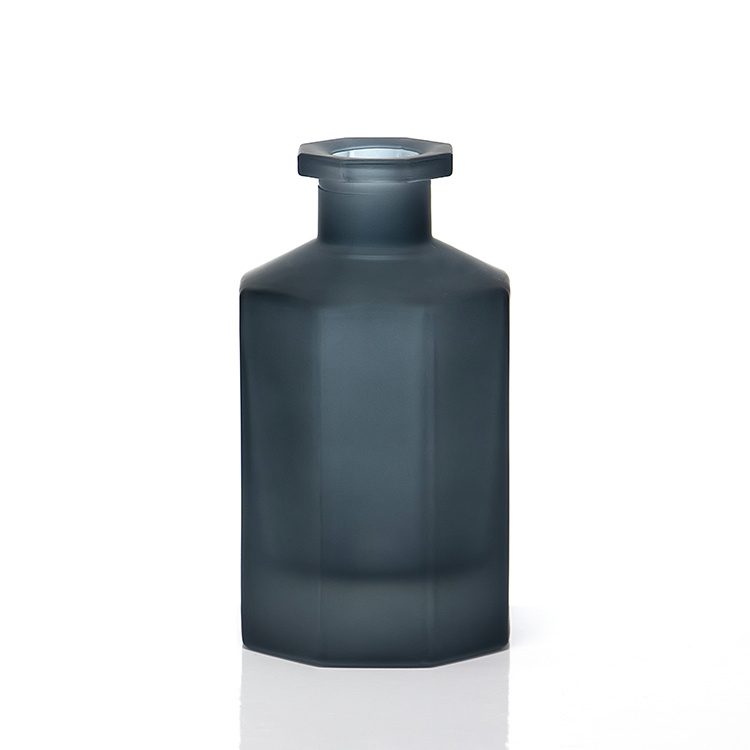 200ml Octahedron shape reed aroma diffuser glass bottle JRF640