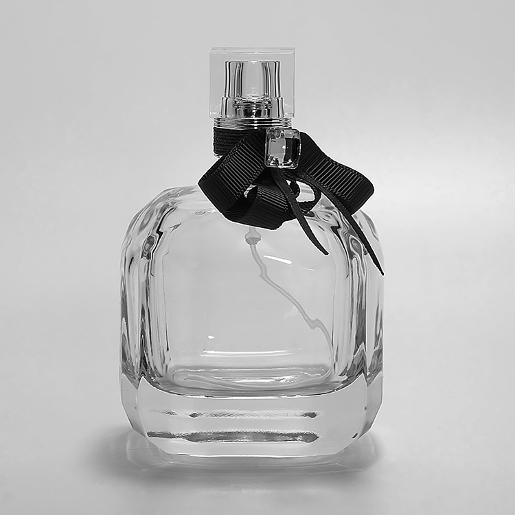 Factory Price High Quality OEM 100 ml Empty Glass Perfume Bottle with Sprayer and Lid JRP043