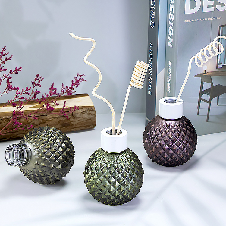 100 ml screw neck 28 mm patterned ball shape aroma diffuser glass bottle JRF317