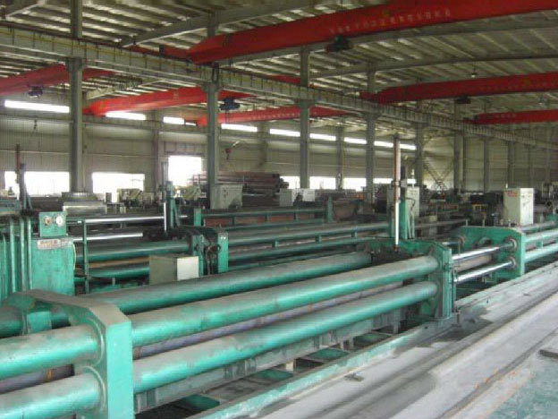 Hot expansion steel pipe process