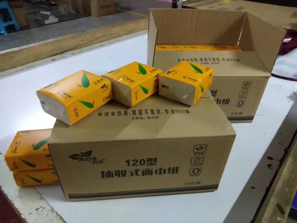 提升品牌形象：定制餐巾纸的创意设计
