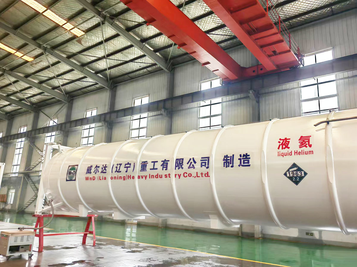 40 ft (43.5m ³) liquid helium container