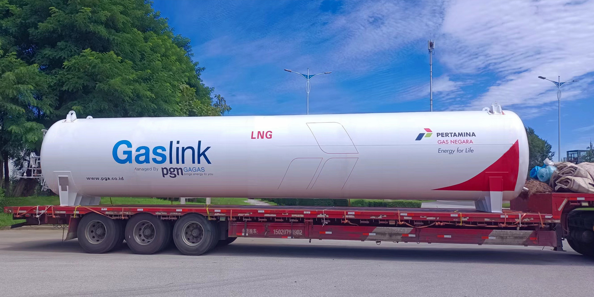 LNG cryogenic storage tank