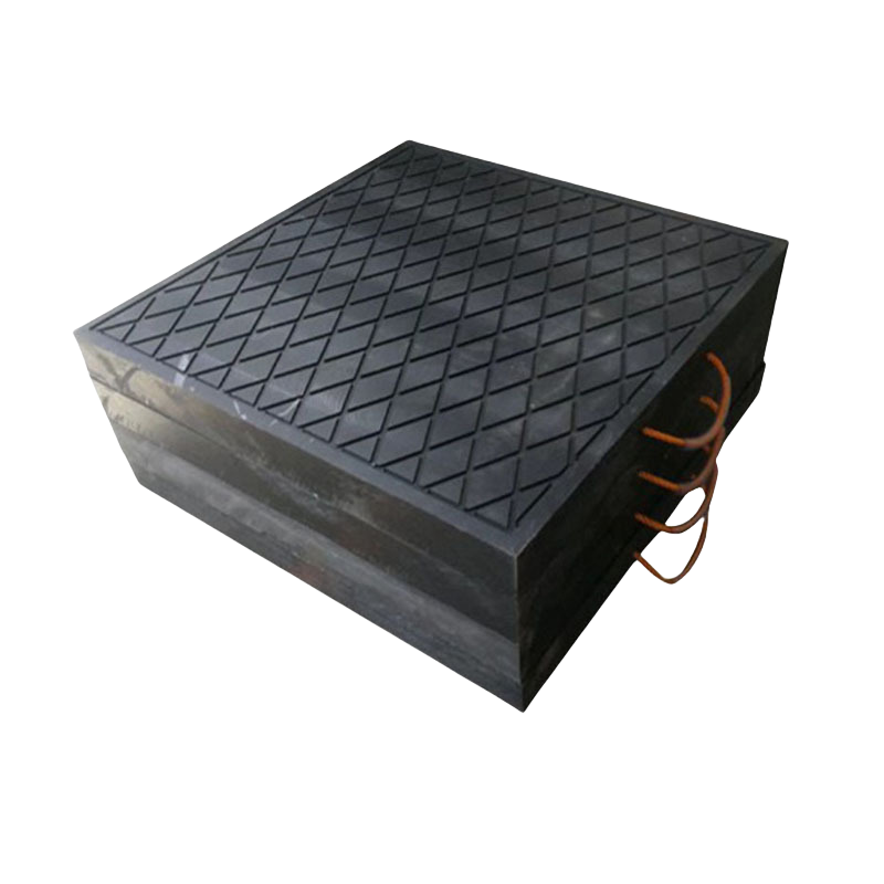 Crane outrigger pads