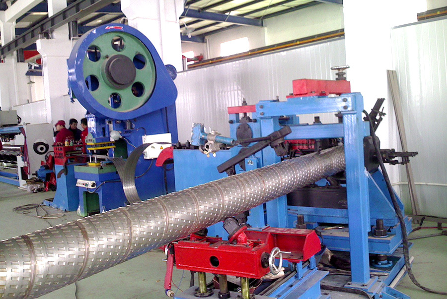 Punched Filter Spiral Welded Pipe Machine