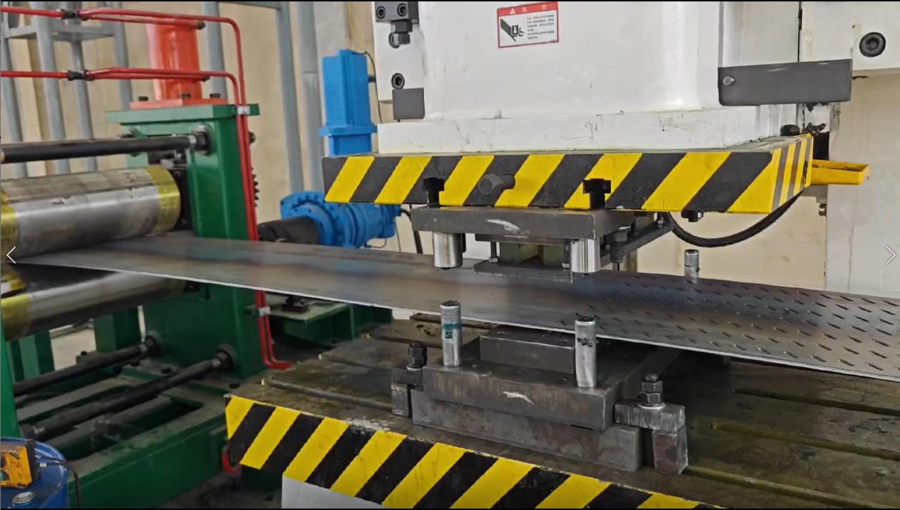 Bridge-type Filter Spiral Pipe Production Line in China