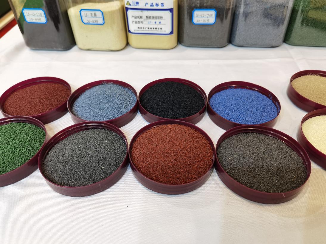 高溫煅燒彩砂：玻纖胎瀝青瓦與金屬瓦的品質(zhì)賦能核心