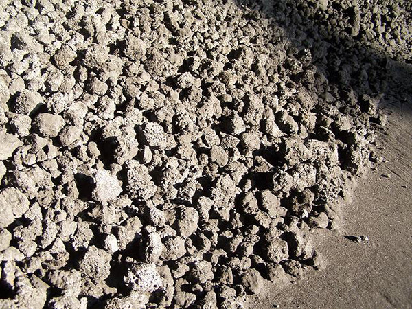 Calcining petroleum coke Calcining petroleum coke