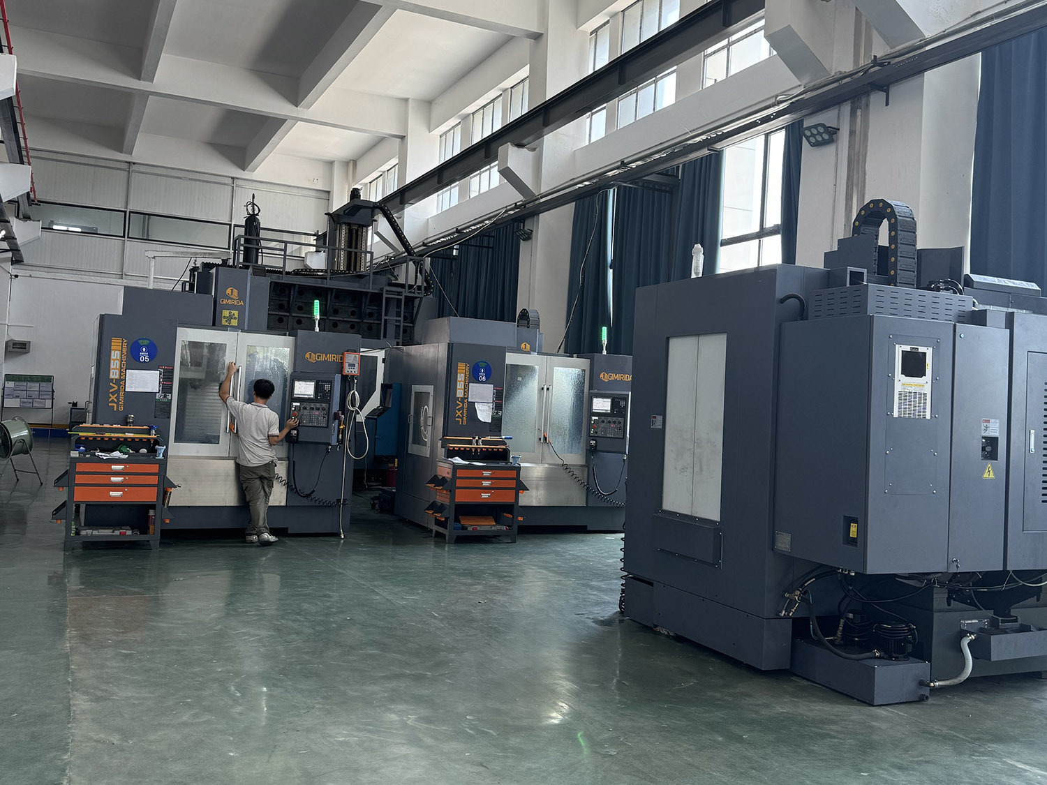 吉安市瑞鹏飞精密模具有限公司