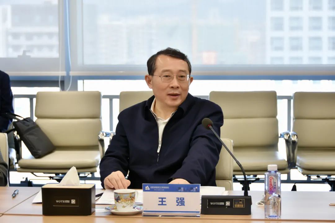 深圳市委常委、市委统战部部长王强一行莅临太阳集团tcy8722网站考察调研(图3)