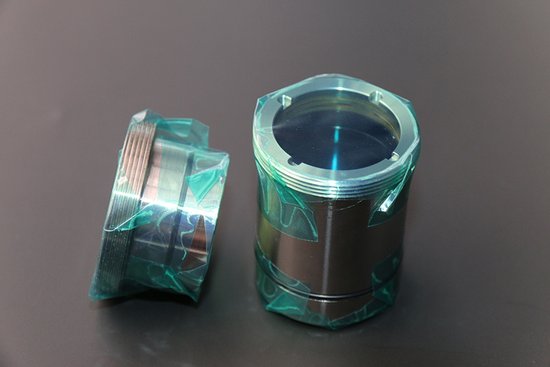 Focus and collimating lens