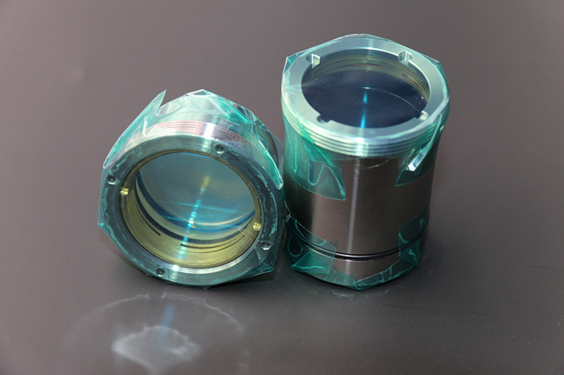 Focus and collimating lens