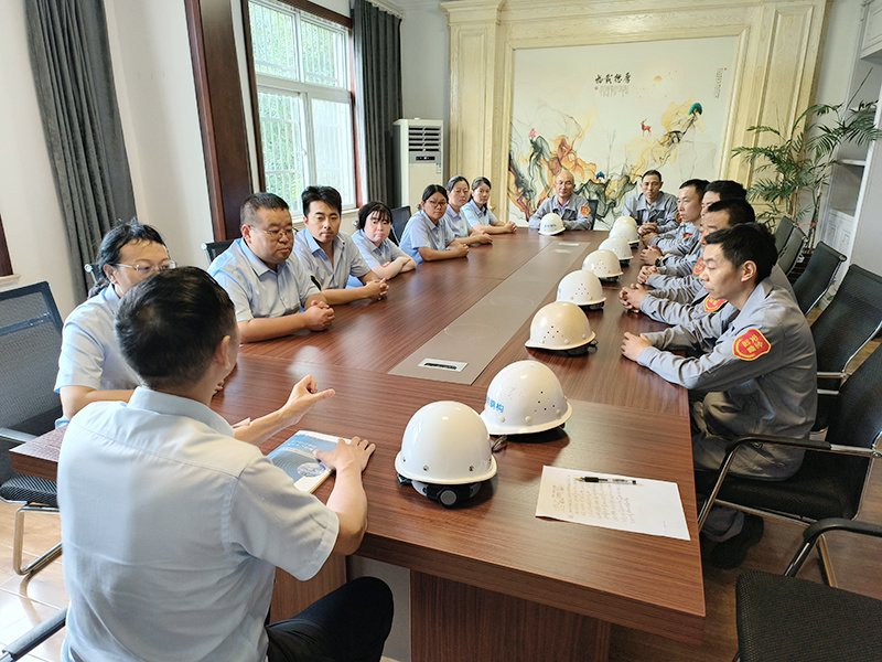 公司管理层高效精干 公司管理层高效精干
