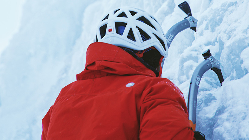 Understanding Windproof Snowsuits