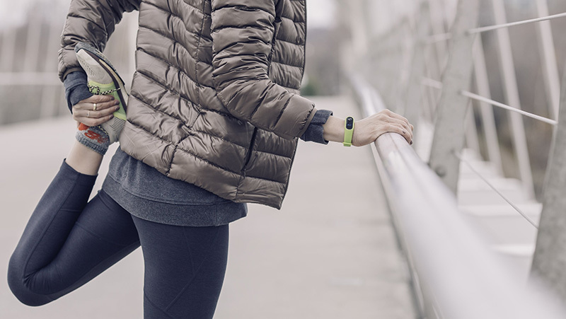 We will delve into the world of windproof snowsuits