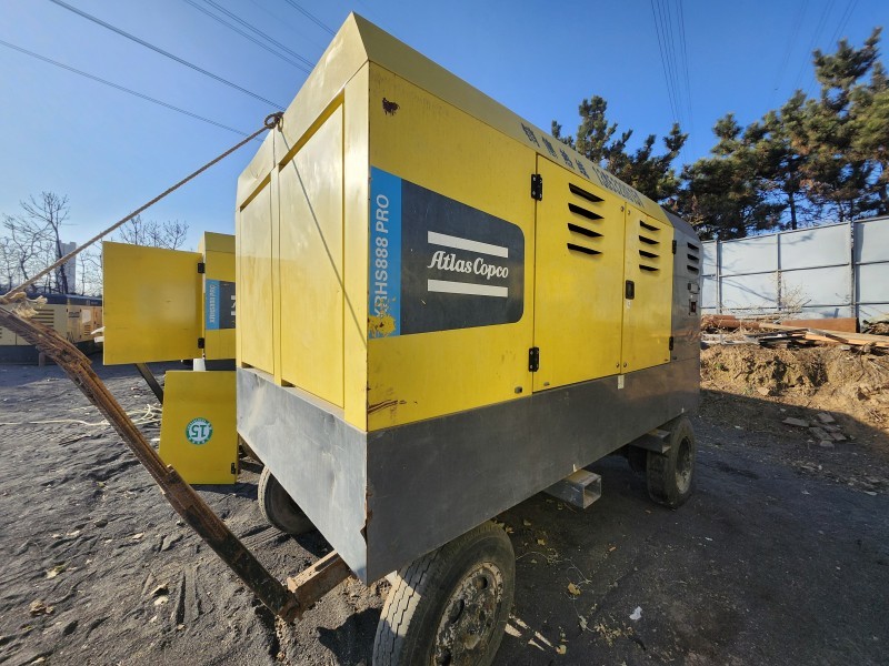 QD Atlas 888 Four-wheel version