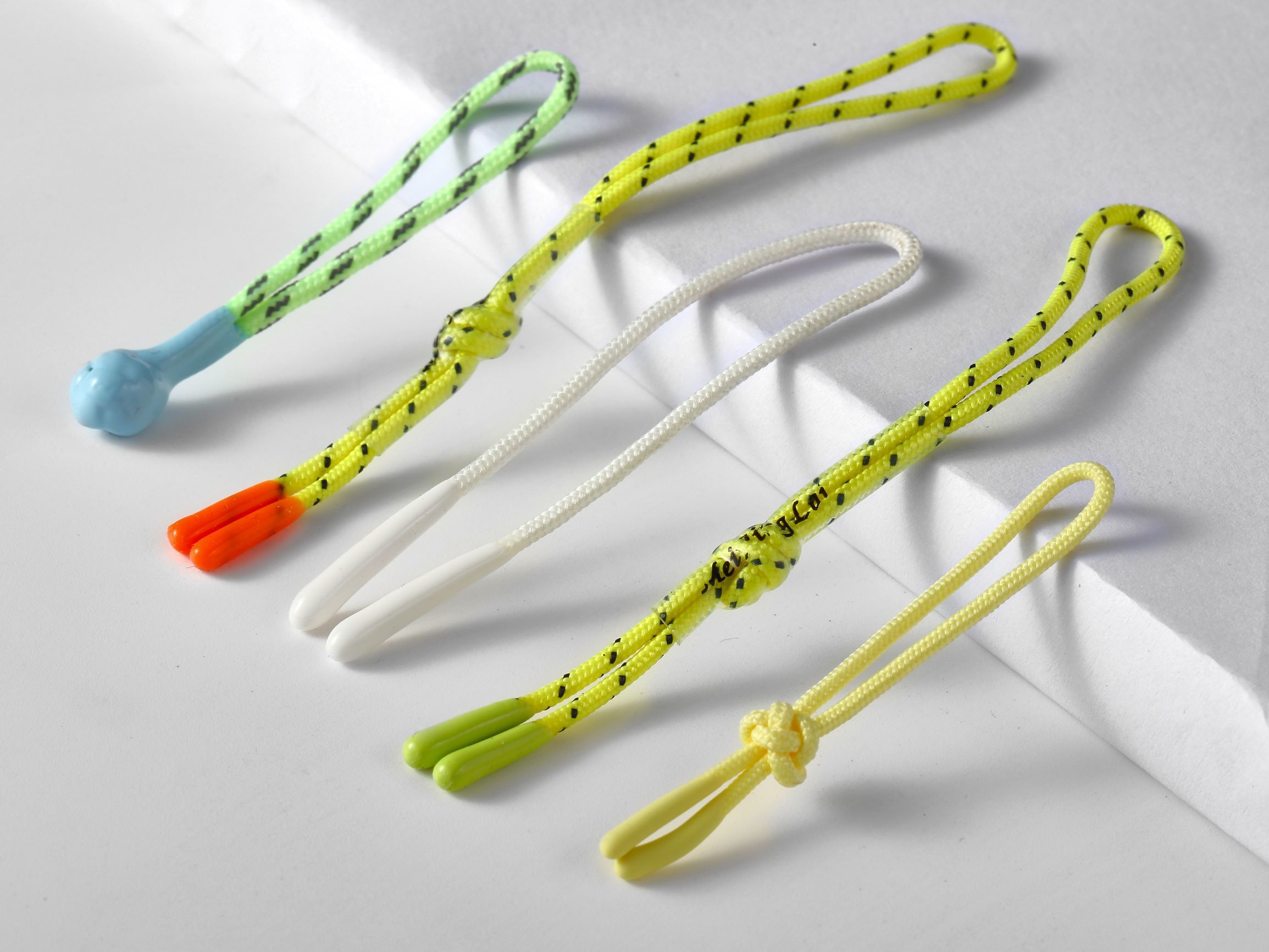 Zipper Pull