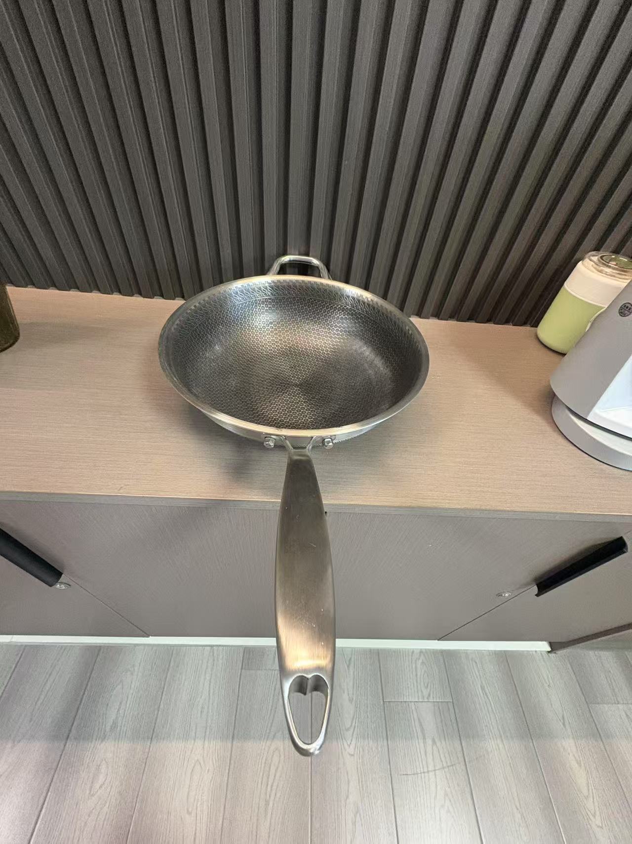 Double-sided honeycomb frying pan 30cm