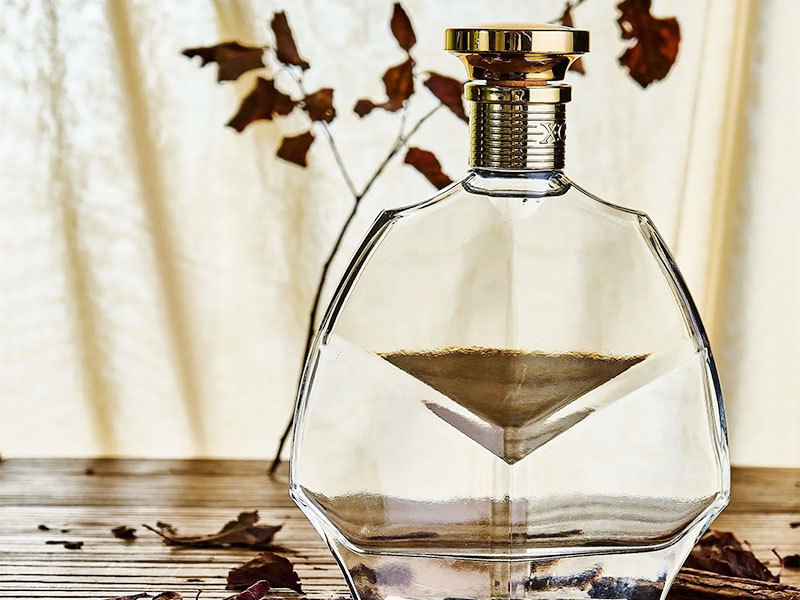 How the pattern on the glass bottle is printed