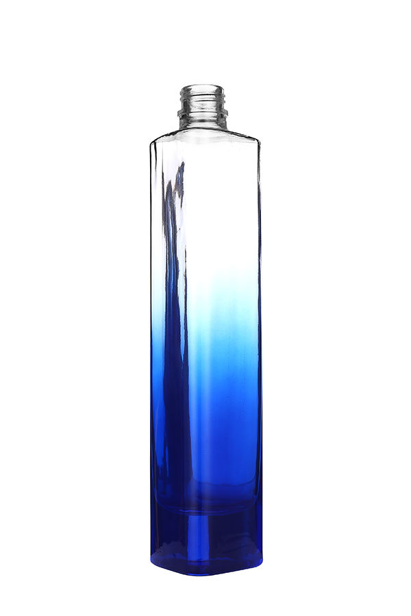 Y018
