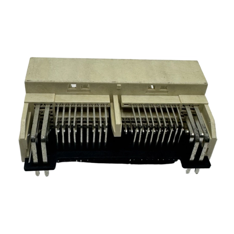 Pitch=2.0+3.2mm 现代、起亚 73PIN（35+38Pin）米白色弯脚电源插座