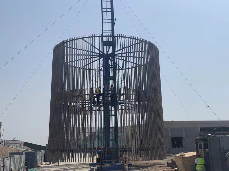 Vertical winding equipment