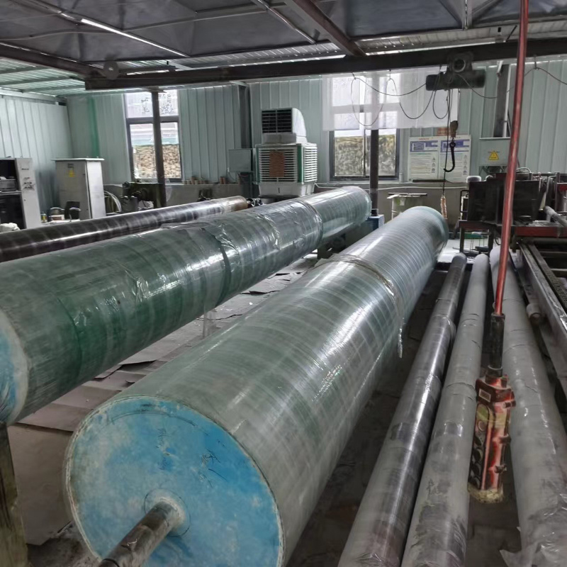 Fiberglass pipeline lining equipment